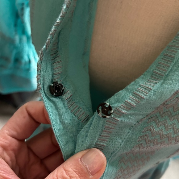 Lightweight 3/4 flutter sleeve dress - Picture 3 of 4